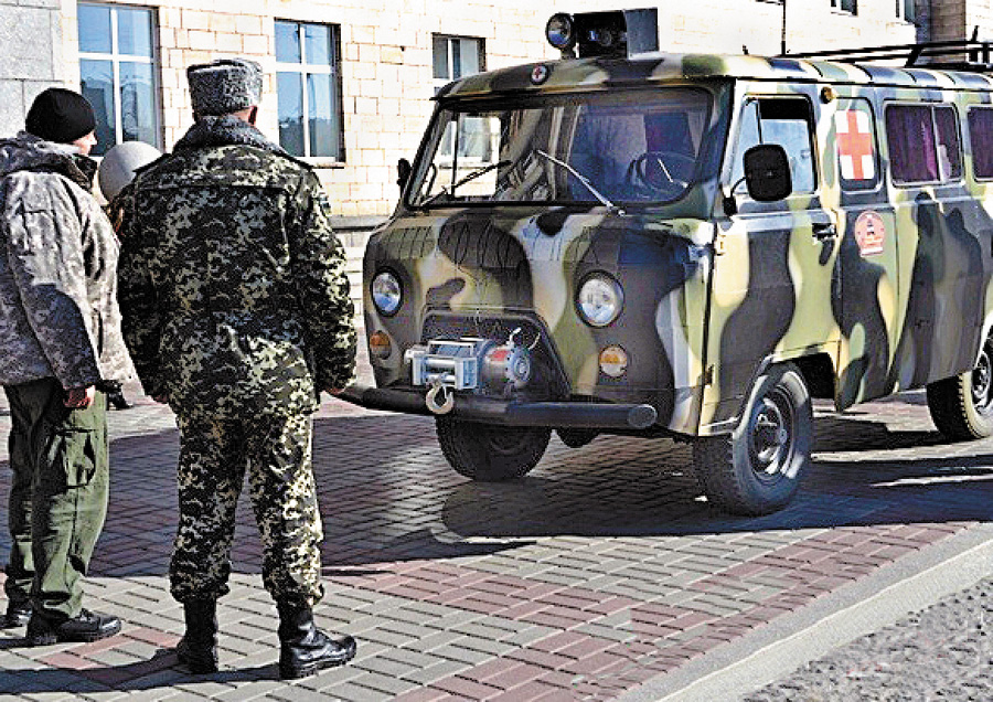 Зовні санітарний автомобіль майже не відрізняється від звичайного. Фото з сайту procherk.info